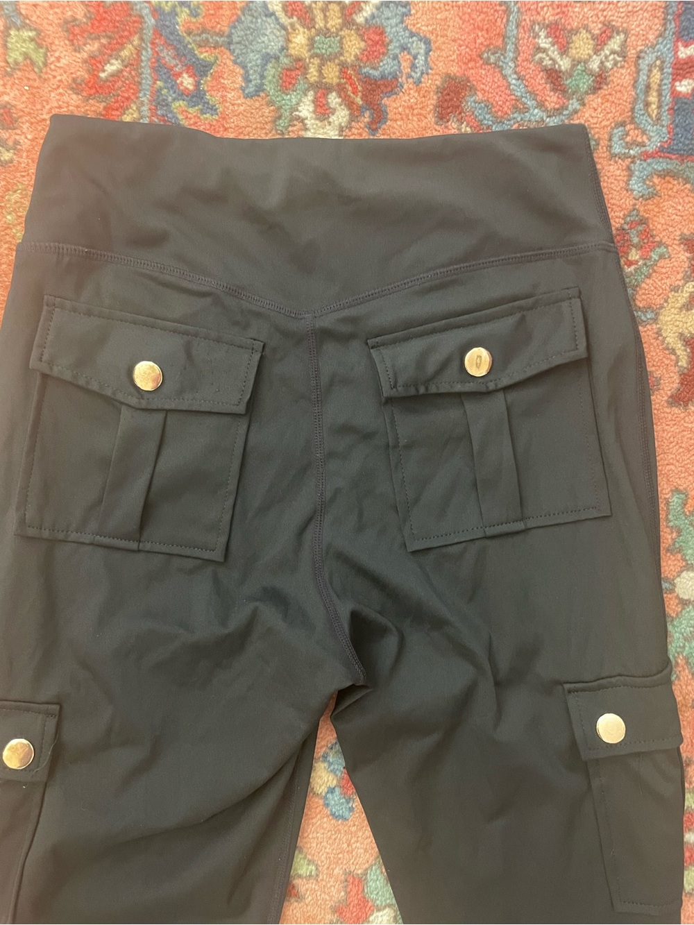 VGC Cargo Leggings. Medium. Black. 🖤